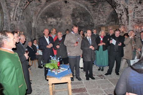 Im Weinkeller des Stiftes wurde anschließend gefeiert.