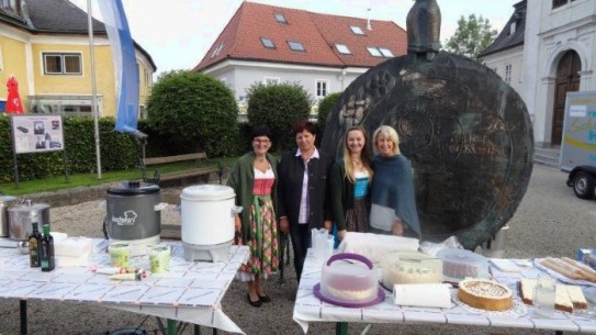 Fleißige Helferinnen beim Pfarrfest Mattsee 2017 © Pfarre Mattsee