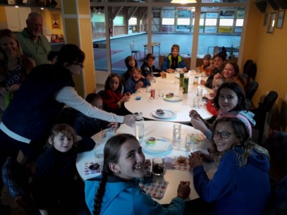 nach dem Stockschießen bekamen wir auch noch Muffins &copy; M. Löffelberger