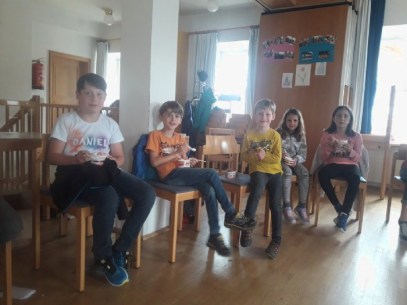 Eisessen im Pfarrheim © Löffelberger