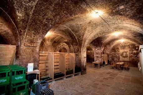 Wartstein- Weinkeller(2008) erbaut 1616, ein historisches Meisterwerk mit genialem Klima. © www.Chris-Hofer.com
