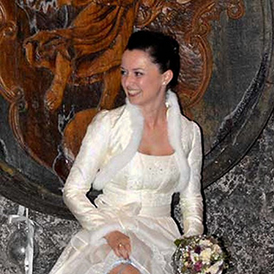 Die BRAUT zeigt ihr STRUMPFBAND her und das bis zu 10 mal je nach Aufforderung