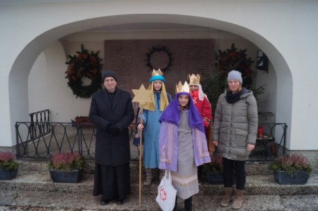 Aussendung von unserem Pfarrer © Josef Hofbauer