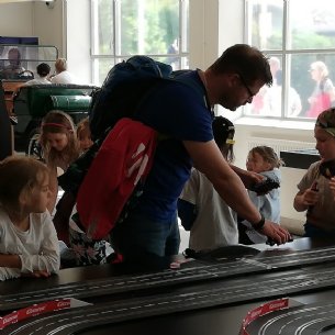 So eine riesige Carrerabahn müsste man haben! © Löffelberger, Pfarre Mattsee