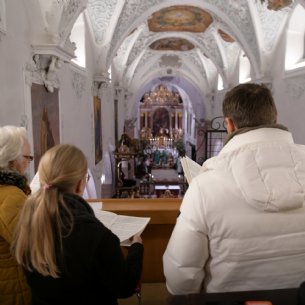 Familie Langwieder-Hofbauer gestaltete diesen Gottesdienst musikalisch © Hiwa Haghshi EDS