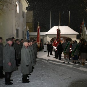 Beim Totengedenken © Hiwa Haghshi EDS