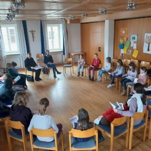 Jeder hat eine Beschreibung seines Namenspatrones erhalten © M. Löffelberger