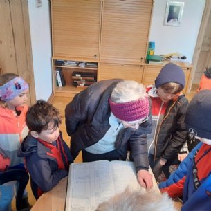 Mit Erlaubnis von Maria L. durften wir ihren Taufbucheintrag anschauen © M. Löffelberger