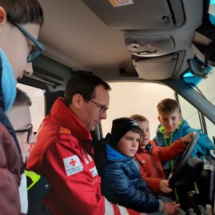 Ein Rettungswagen von innen &copy; M. Löffelberger