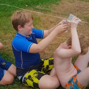 Wasser weitergeben-Bewerb &copy; Maria Löffelberger