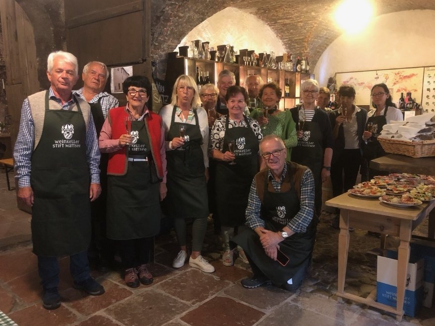 Ein großes, herzliches DANKE, an das hilfsbereite , verläßliche wie engagierte und humorige WEINKELLER-TEAM: "Ihr wart die BESTEN"!