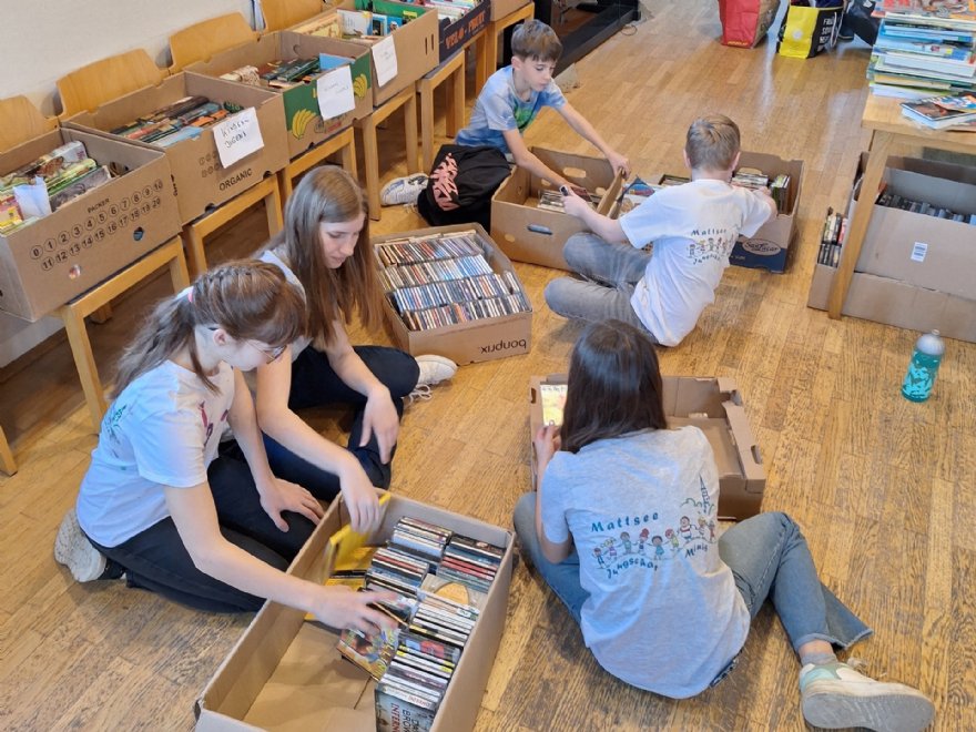 JS_Bücher © Pfarre_Löffelberger