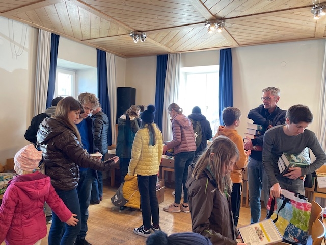 Bücherflohmarkt 2024 © Bibliothek_SchwaigerS