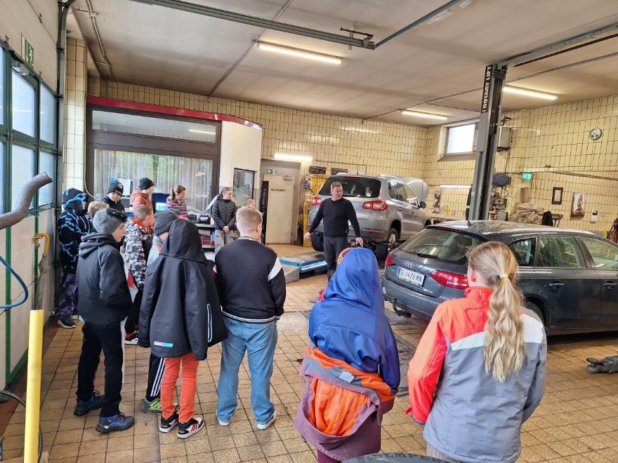 Ausflug Auto Strasser 2024 &copy; MariaL