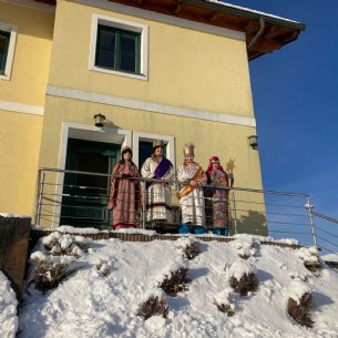 Sternsinger unterwegs © Pfarre Mattsee_privat