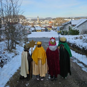 Sternsinger unterwegs © Pfarre Mattsee_privat