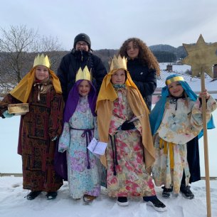 Sternsinger unterwegs © Pfarre Mattsee_privat