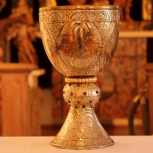 Eine maßstabsgetreue Kopie des Tassilokelchs des Gründers Tassilo III. (742-796 n. Chr.) © Vlad Cotuna