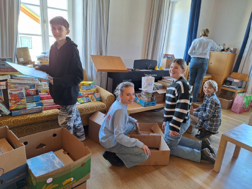 Bücherflohmarkt Aufbau © Pfarre_ML