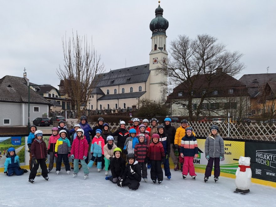 Eislaufen Minis und JS © Pfarre ML