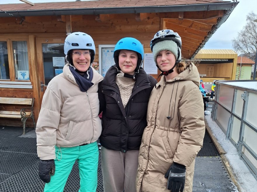 Eislaufen Minis und JS © Pfarre ML