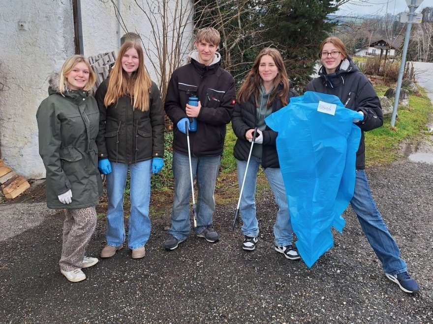 Altschar Müll sammeln © Pfarre_ML