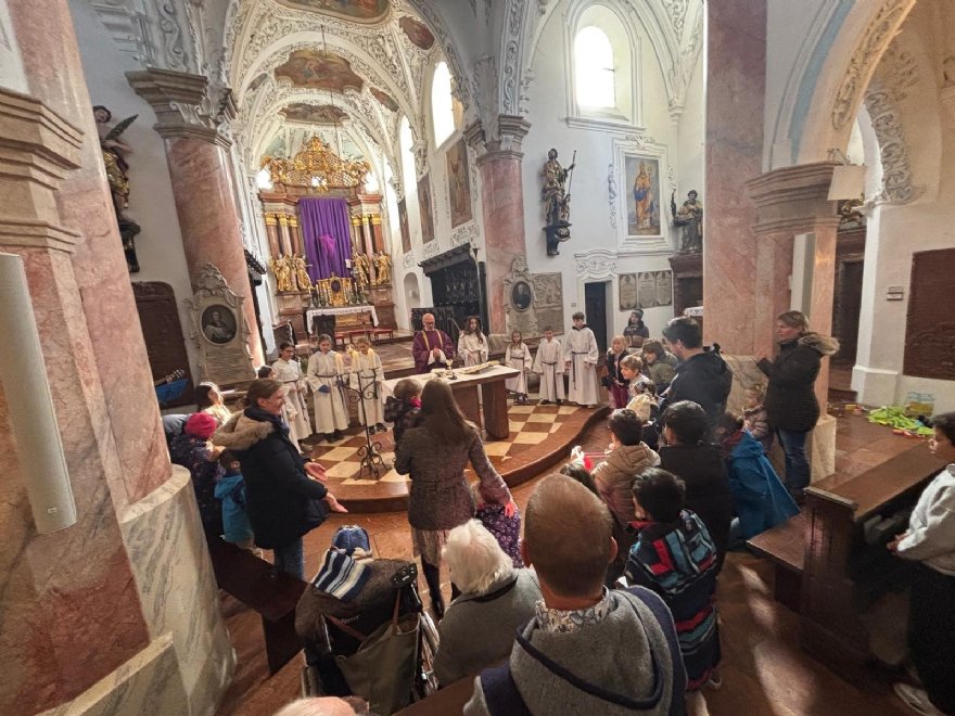 Familienmesse mit Täuflingssegnung © Pfarre_GH