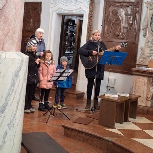 Familienmesse mit anschließendem Pfarrkaffee © ML