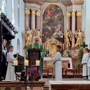 Familienmesse mit anschließendem Pfarrkaffee © ML