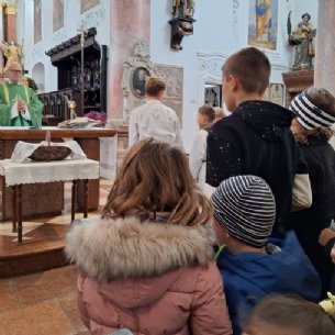 Familienmesse mit anschließendem Pfarrkaffee © ML