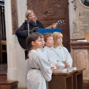 Familienmesse mit anschließendem Pfarrkaffee © ML