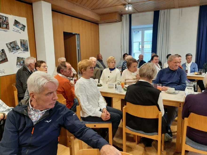 adventliches Pfarrkaffee © EL