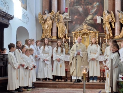 Christkönigsmesse mit Ministrantenaufnahme