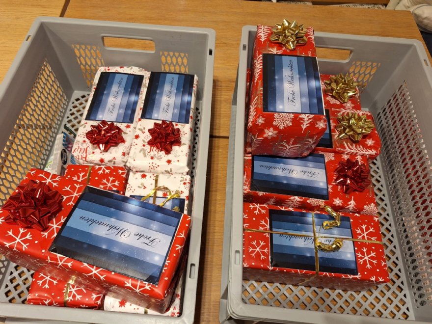 Gesechenke für die Flachgauer Tafel von der Altschar © ML