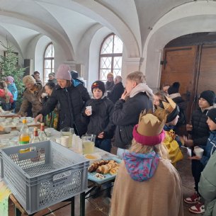 Umtrunk nach der Sternsingermesse am 6.1.2026 © LM