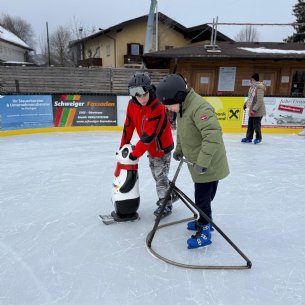 Eislaufen in Obertrum &copy; ML