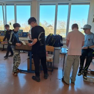 Bücherflohmarkt-Aufbau &copy; ML