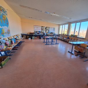 Bücherflohmarkt-Aufbau &copy; ML