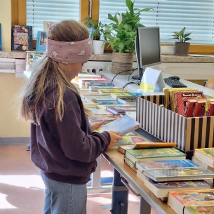 Bücherflohmarkt 2026 in der Mittelschule Mattsee &copy; ML
