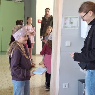 Bücherflohmarkt 2026 in der Mittelschule Mattsee &copy; ML